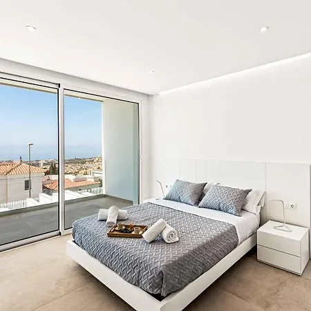 Vila Felix Dos Nerja