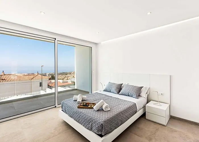 Vila Felix Dos Nerja